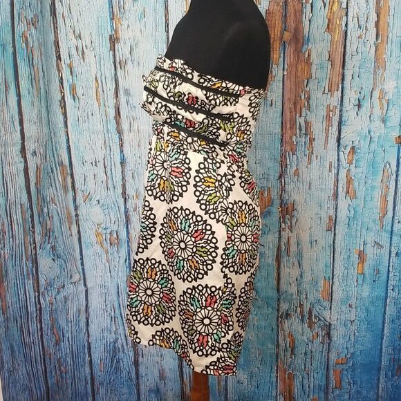 JUDITH March Ruffle Medallion Strapless Dress sz small - Picture 6 of 11